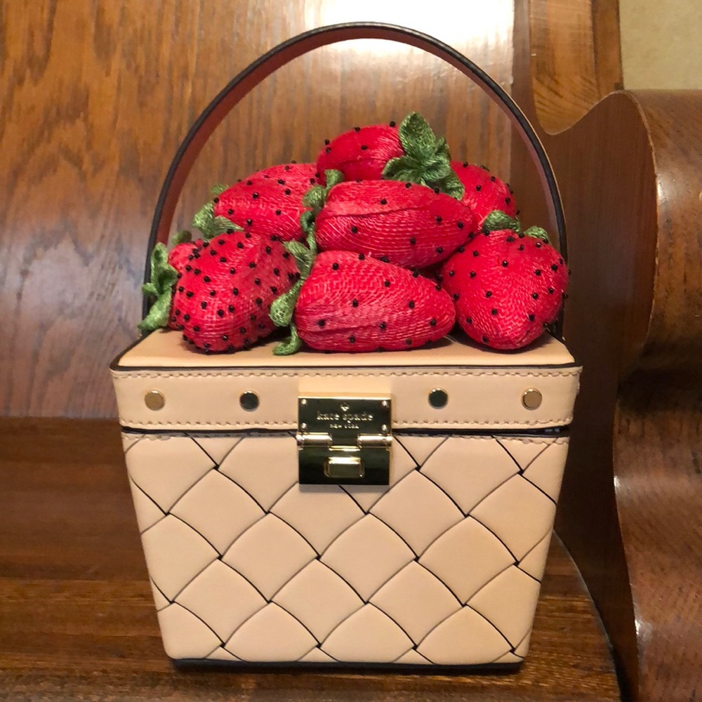 Kate Spade-Picnic Perfect-Woven Strawberry Basket